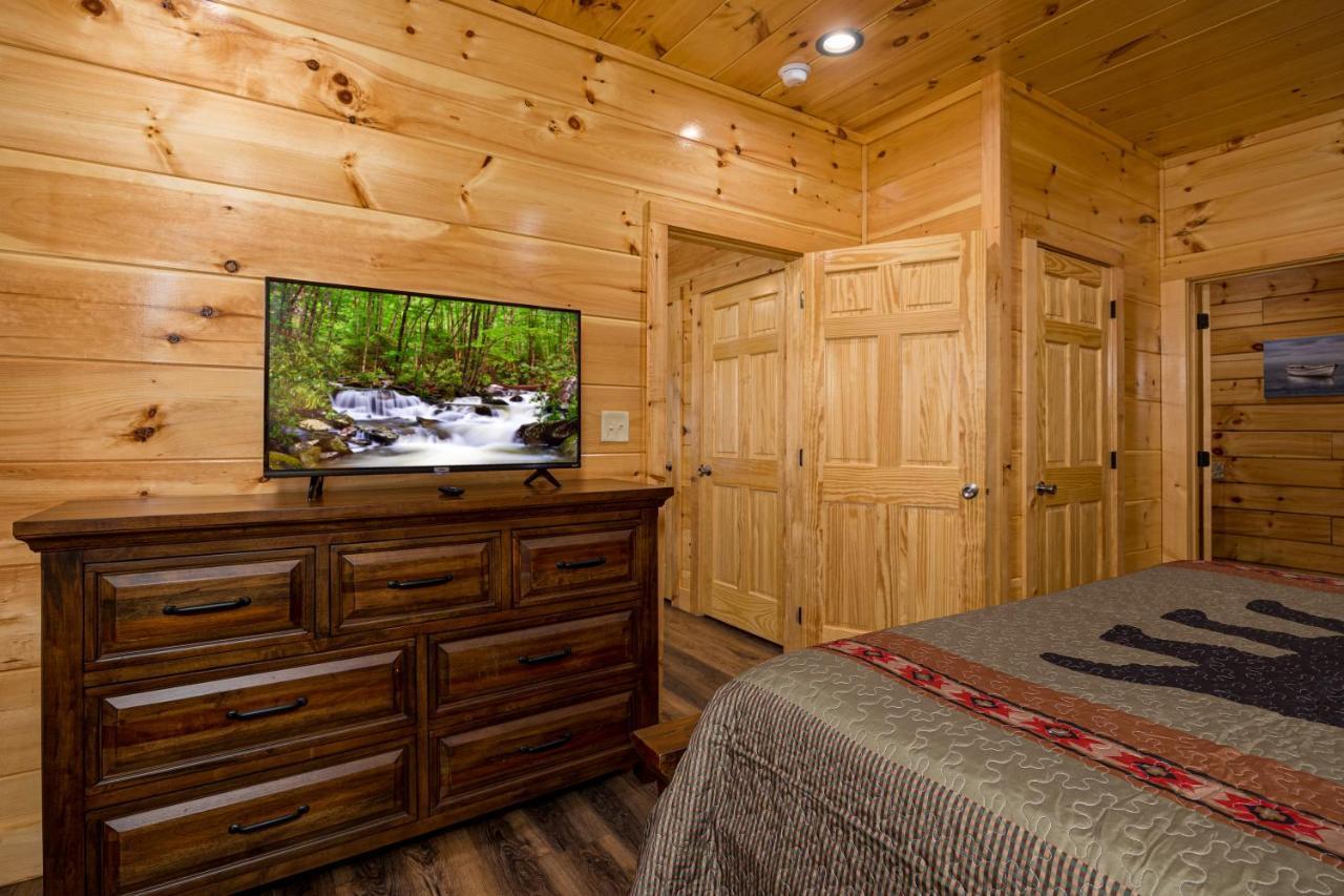 5Bd5B Escape Cabin With 2 Hottubs, Thtr &Game Rm,1Mi To The Parkway! 4Mi To Dollywood - Spring Deal Pigeon Forge Zewnętrze zdjęcie