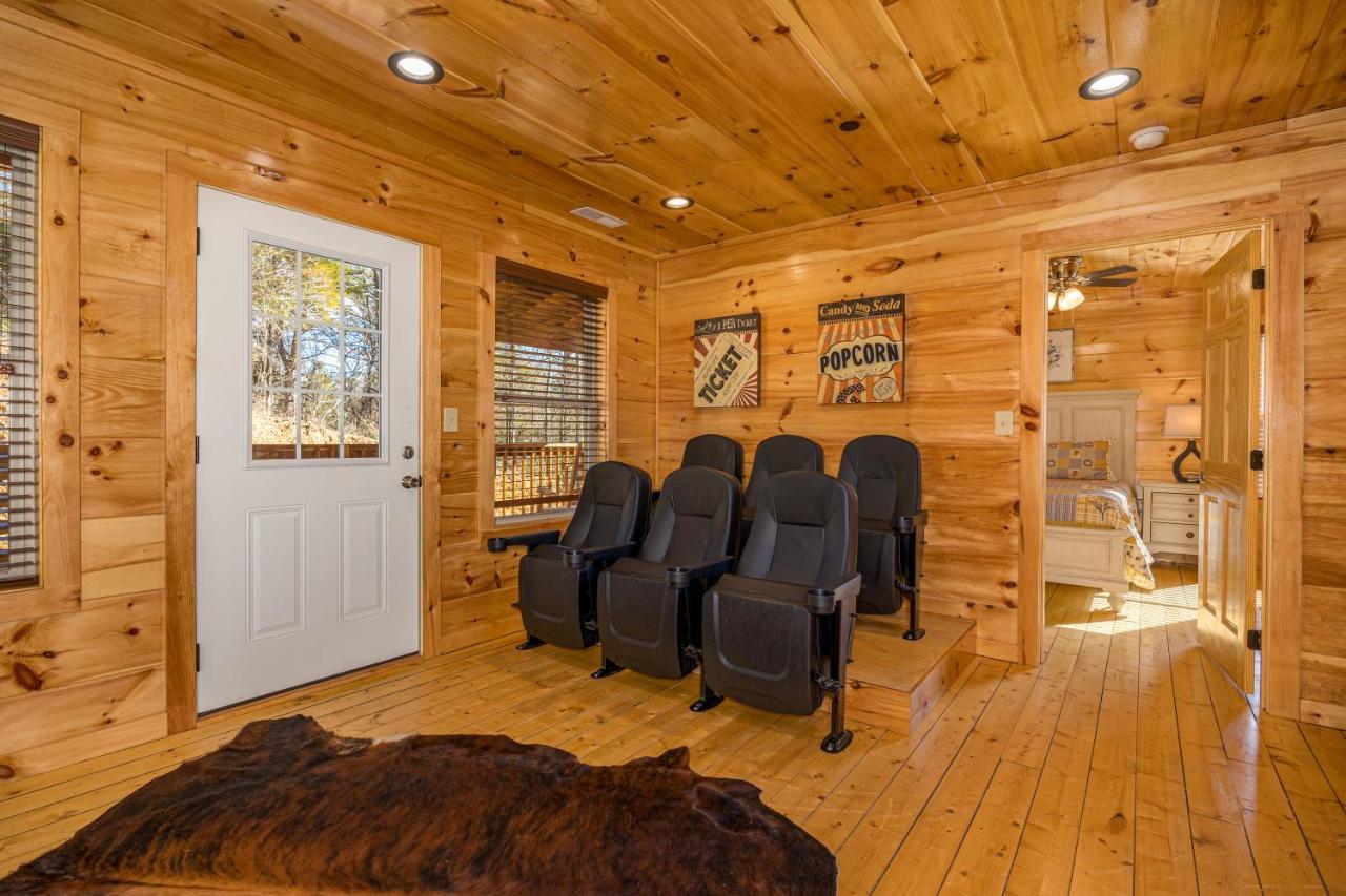 5Bd5B Escape Cabin With 2 Hottubs, Thtr &Game Rm,1Mi To The Parkway! 4Mi To Dollywood - Spring Deal Pigeon Forge Zewnętrze zdjęcie